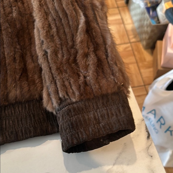 Brown vintage rabbit Fur Jacket, size 6. - Picture 8 of 10